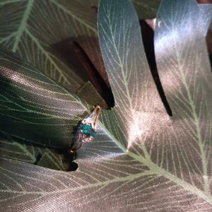 Emerald Marquis Ring Chan w/Swarovski Ele Sz8 Gld